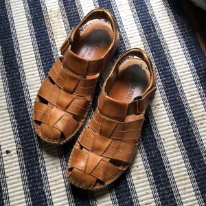 Fisherman sandals